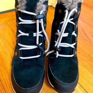 Sorel Girls Size 4 Boots
